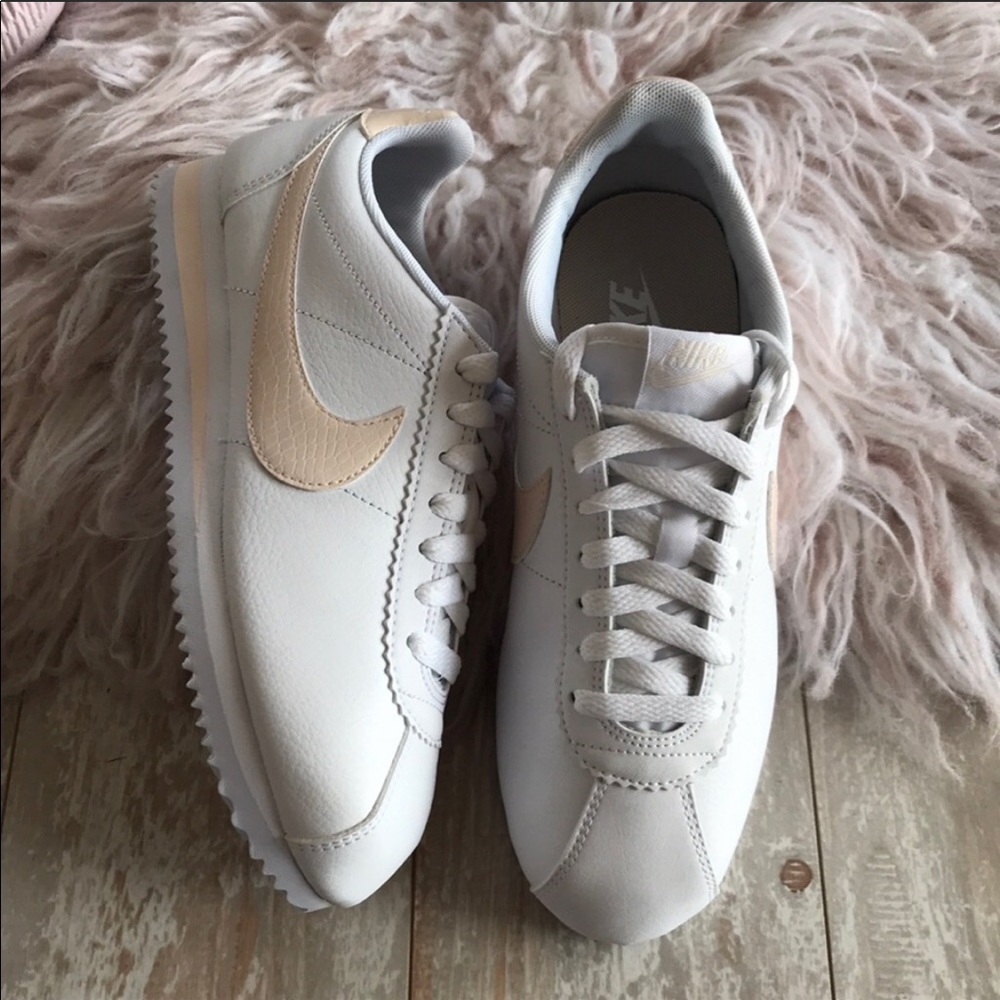 NWT Nike Cortez Leather - Picture 3 of 8